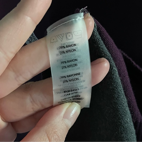 Calvin Klein NWT Women’s Turtleneck Color Block Sweater - Picture 4 of 7